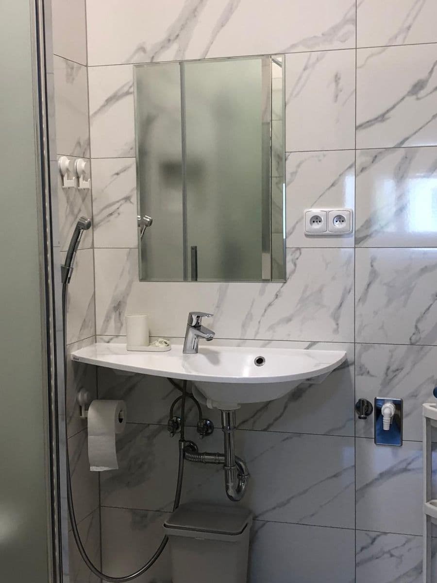 Pronájem bytu Garsoniéra 34 m², Bělohorská, Praha, Praha Pronájem bytu Garsoniéra 34 m², Bělohorská, Praha, Praha