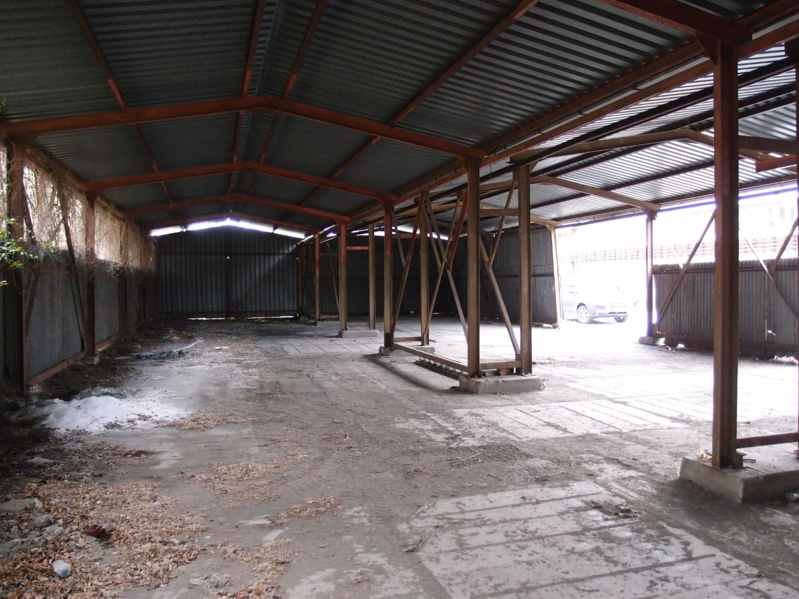Prodej nebytového prostoru 1.179 m², Tovární, Králův Dvůr, Středočeský kraj Prodej nebytového prostoru 1.179 m², Tovární, Králův Dvůr, Středočeský kraj