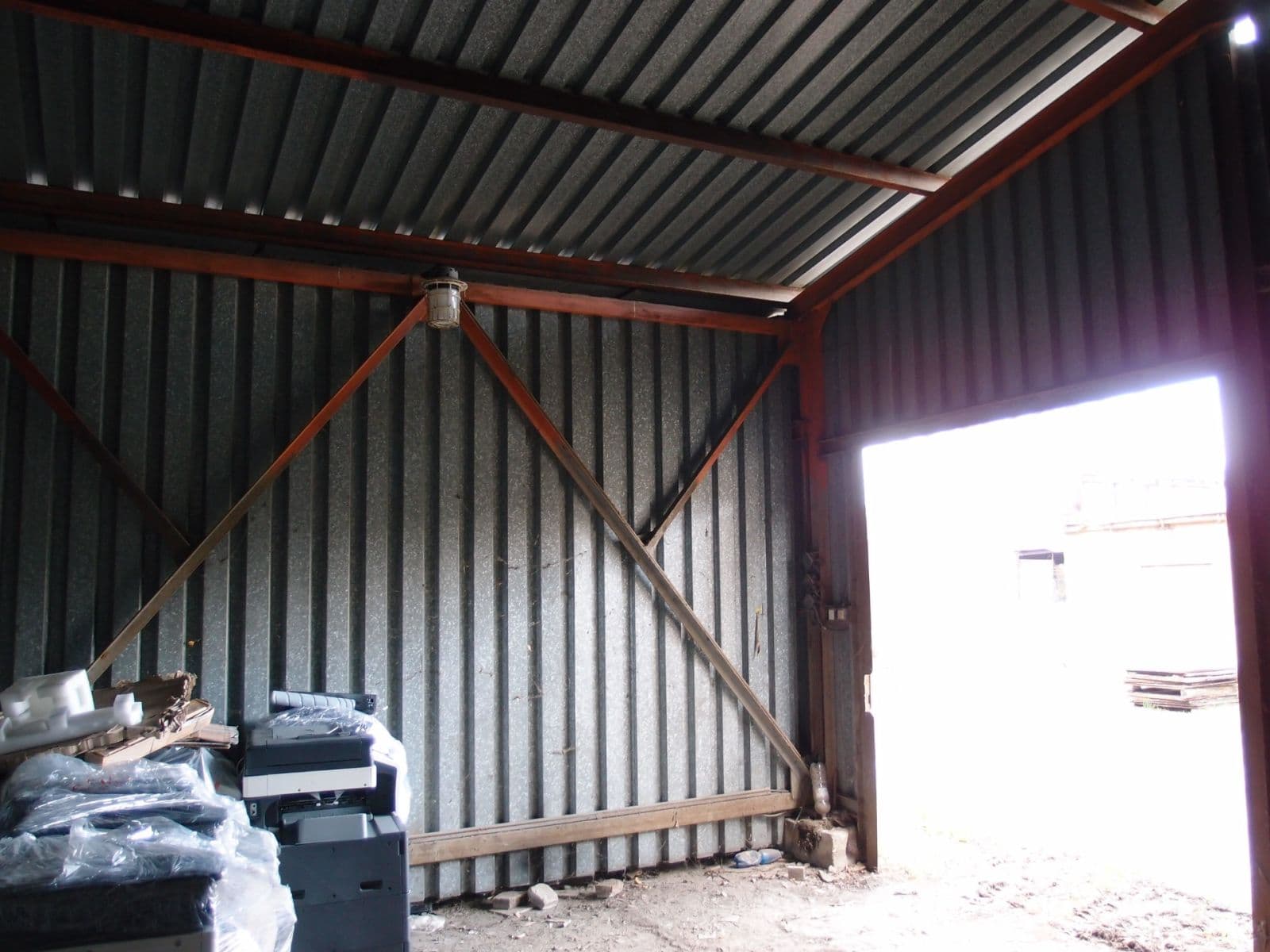 Prodej nebytového prostoru 1.179 m², Tovární, Králův Dvůr, Středočeský kraj Prodej nebytového prostoru 1.179 m², Tovární, Králův Dvůr, Středočeský kraj
