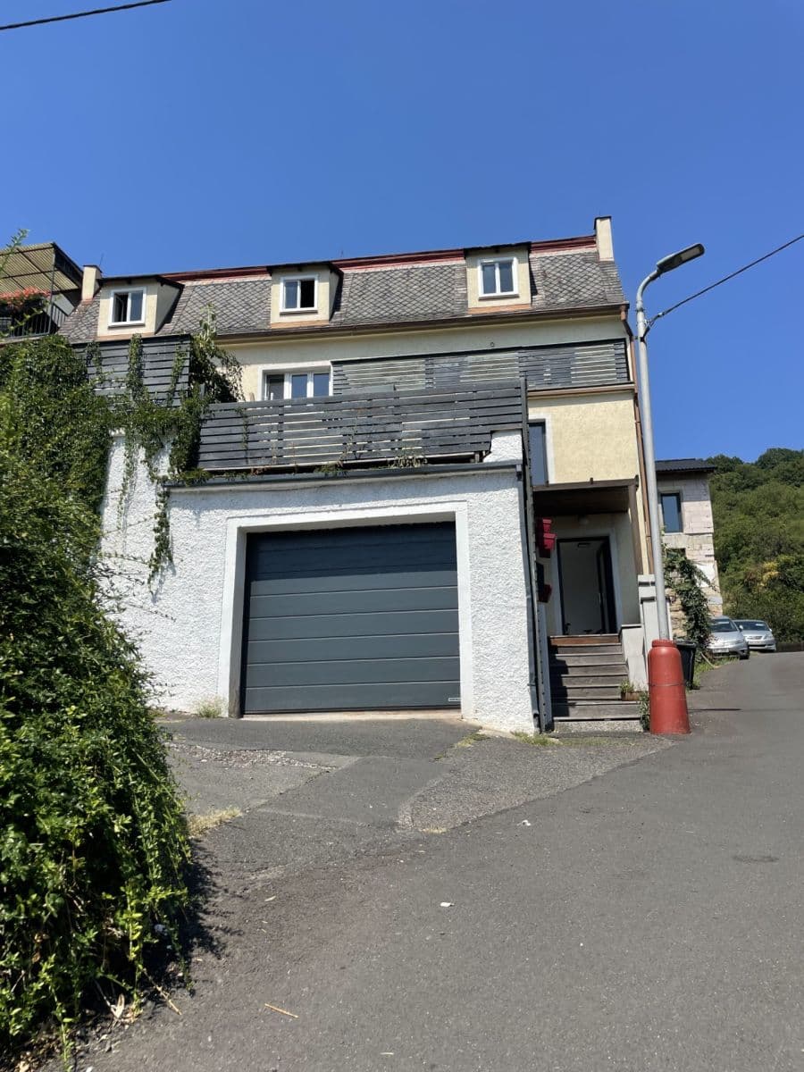 Prodej domu 145 m², pozemek 215 m², Dlážděná, Dolní Zálezly, Ústecký kraj Prodej domu 145 m², pozemek 215 m², Dlážděná, Dolní Zálezly, Ústecký kraj
