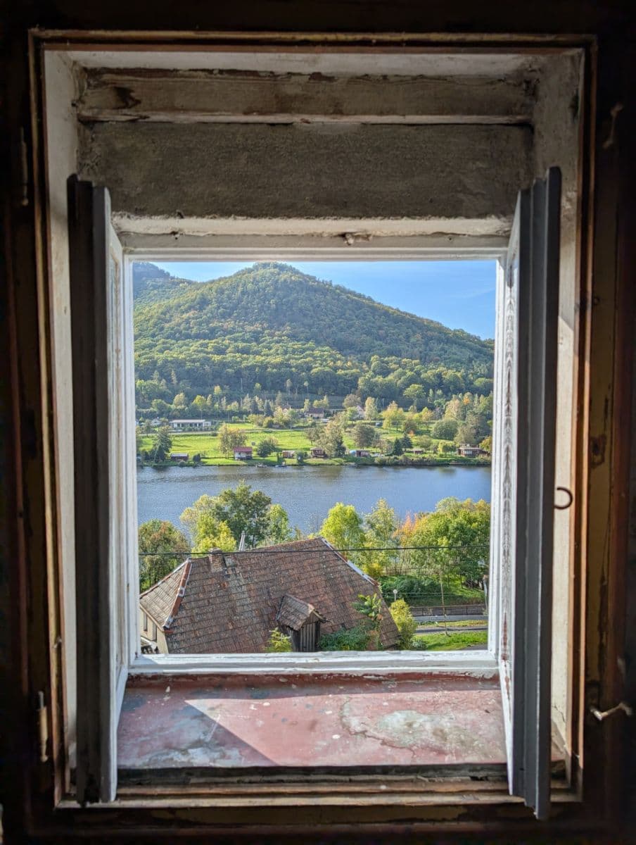 Prodej domu 145 m², pozemek 215 m², Dlážděná, Dolní Zálezly, Ústecký kraj Prodej domu 145 m², pozemek 215 m², Dlážděná, Dolní Zálezly, Ústecký kraj