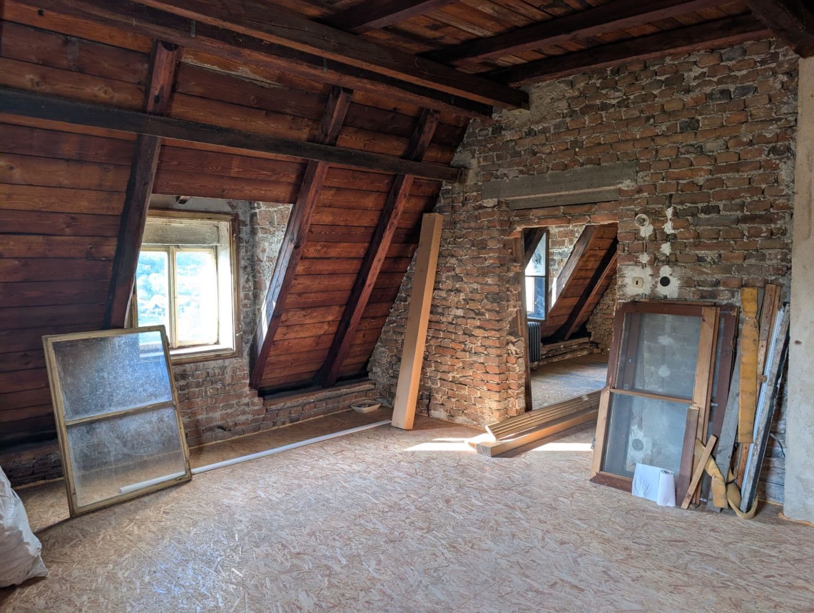 Prodej domu 145 m², pozemek 215 m², Dlážděná, Dolní Zálezly, Ústecký kraj Prodej domu 145 m², pozemek 215 m², Dlážděná, Dolní Zálezly, Ústecký kraj