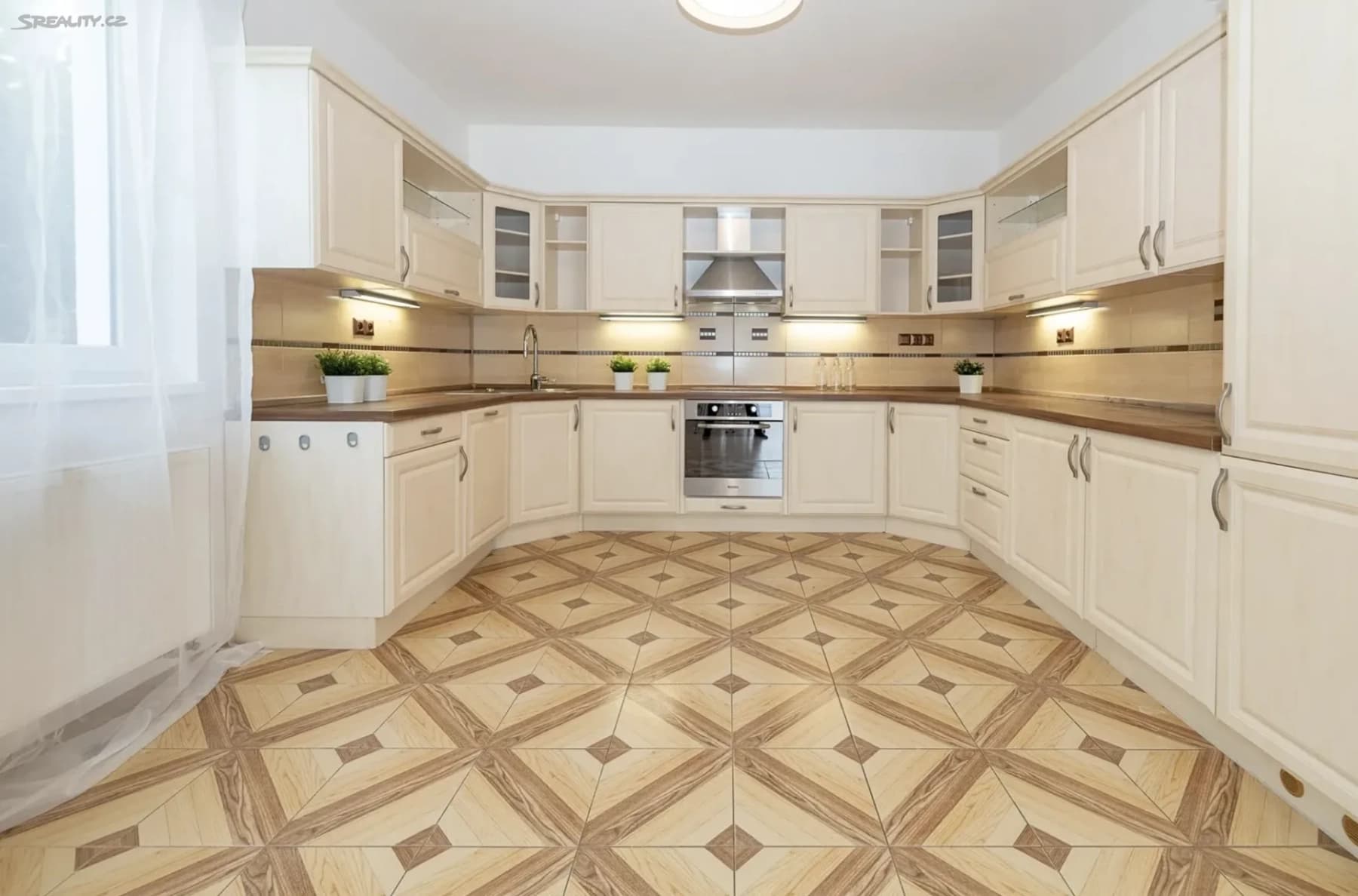 Prodej domu 380 m², pozemek 1.111 m², V Uličkách, Praha, Praha Prodej domu 380 m², pozemek 1.111 m², V Uličkách, Praha, Praha