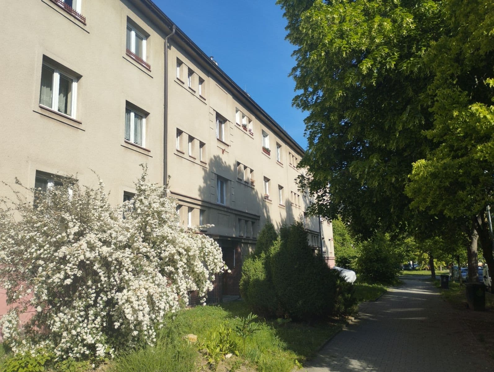 Pronájem bytu 2+1 60 m², Brožíkova, Plzeň, Plzeňský kraj Pronájem bytu 2+1 60 m², Brožíkova, Plzeň, Plzeňský kraj