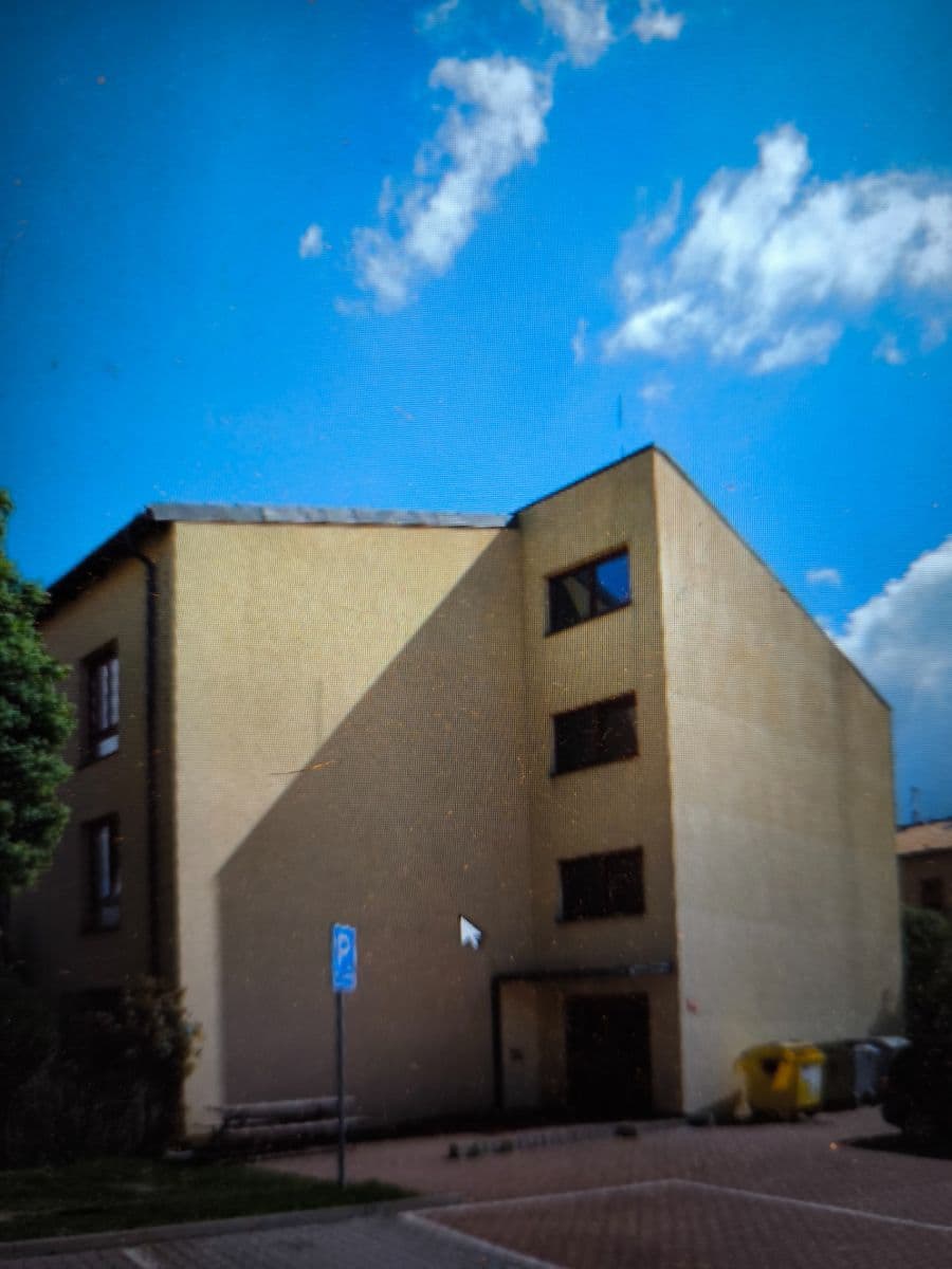 Prodej bytu 1+kk 28 m², Za Mlýnem, Hostivice, Středočeský kraj Prodej bytu 1+kk 28 m², Za Mlýnem, Hostivice, Středočeský kraj