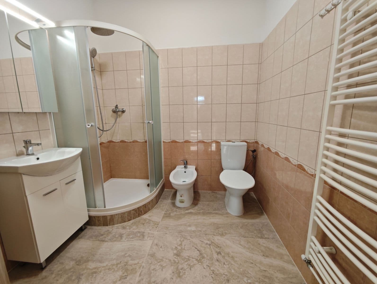 Prodej bytu 2+1 63 m², 1. máje, Hrádek nad Nisou, Liberecký kraj Prodej bytu 2+1 63 m², 1. máje, Hrádek nad Nisou, Liberecký kraj