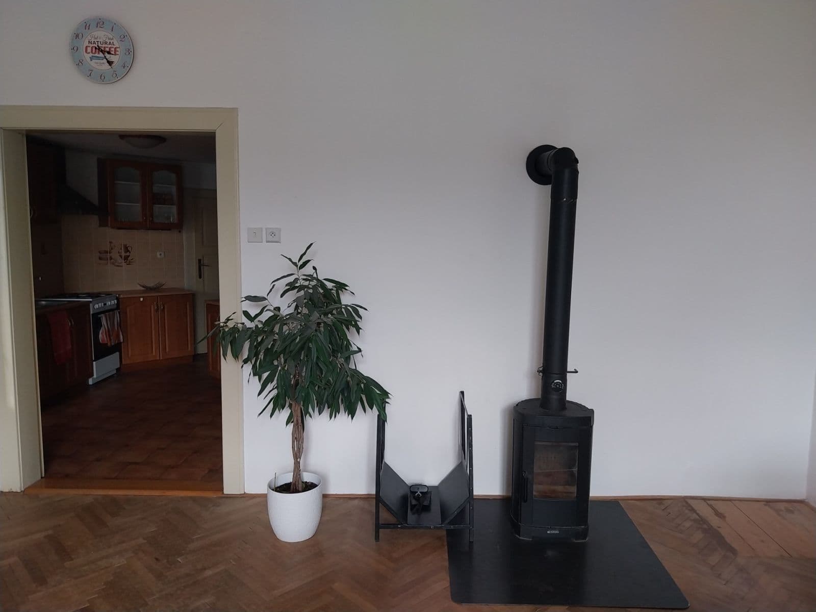 Pronájem bytu 2+kk 63 m², Puškinovo náměstí, Praha, Praha Pronájem bytu 2+kk 63 m², Puškinovo náměstí, Praha, Praha