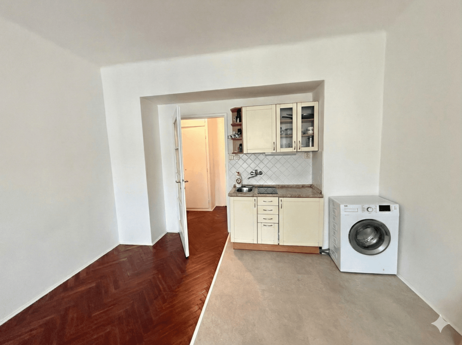 Pronájem bytu 1+kk 32 m², Slezská, Praha, Praha Pronájem bytu 1+kk 32 m², Slezská, Praha, Praha