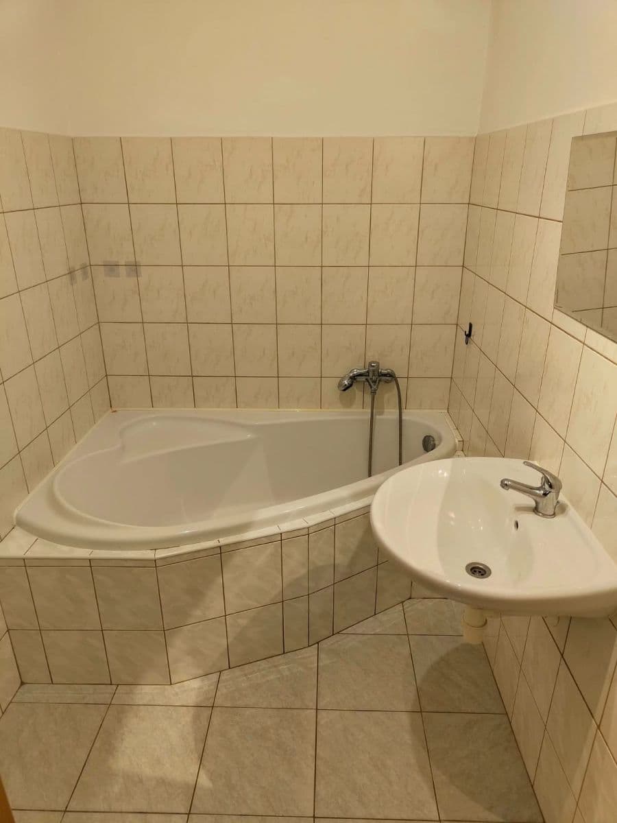 Pronájem bytu 1+1 52 m², Komenského, Písek, Jihočeský kraj Pronájem bytu 1+1 52 m², Komenského, Písek, Jihočeský kraj