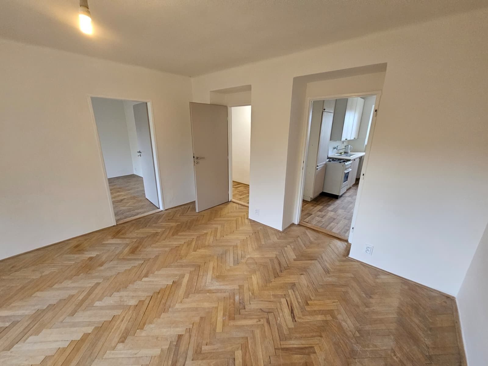 Pronájem bytu 2+1 55 m², Houdova, Praha, Praha Pronájem bytu 2+1 55 m², Houdova, Praha, Praha
