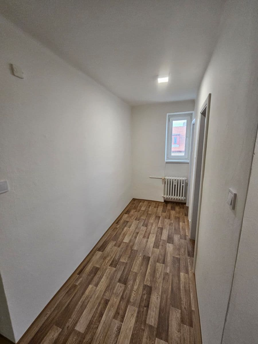 Pronájem bytu 2+1 55 m², Houdova, Praha, Praha Pronájem bytu 2+1 55 m², Houdova, Praha, Praha