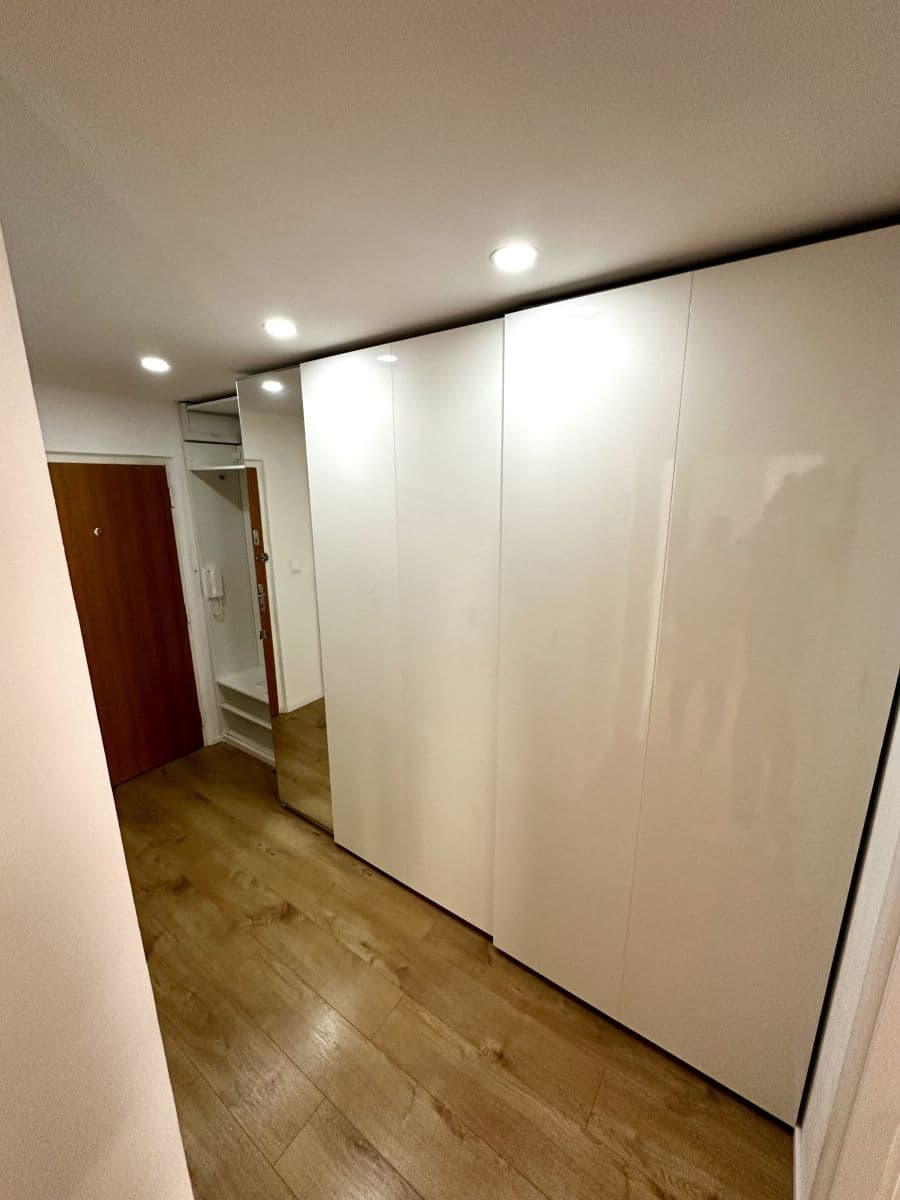 Pronájem bytu 52 m², Frýdlantská, Praha, Praha Pronájem bytu 52 m², Frýdlantská, Praha, Praha