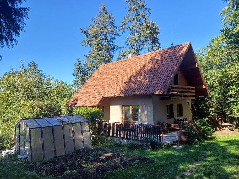 Pronájem domu 93 m², pozemek 900 m², K Lomu, Dobřichovice, Středočeský kraj Pronájem domu 93 m², pozemek 900 m², K Lomu, Dobřichovice, Středočeský kraj