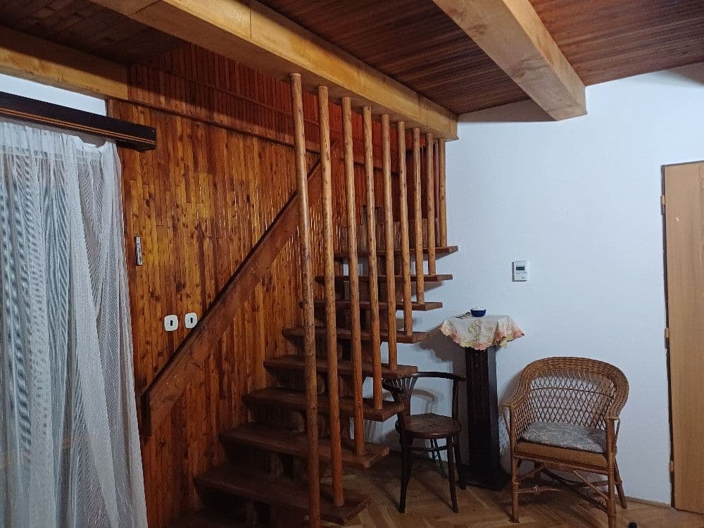 Pronájem domu 93 m², pozemek 900 m², K Lomu, Dobřichovice, Středočeský kraj Pronájem domu 93 m², pozemek 900 m², K Lomu, Dobřichovice, Středočeský kraj