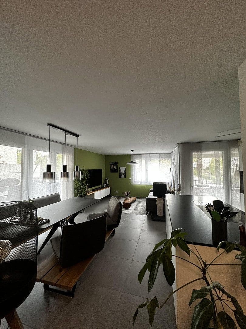 Pronájem bytu 4+1 101 m², Winnenden, Bádensko-Württembersko Pronájem bytu 4+1 101 m², Winnenden, Bádensko-Württembersko