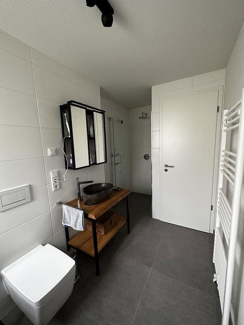 Pronájem bytu 4+1 101 m², Winnenden, Bádensko-Württembersko Pronájem bytu 4+1 101 m², Winnenden, Bádensko-Württembersko