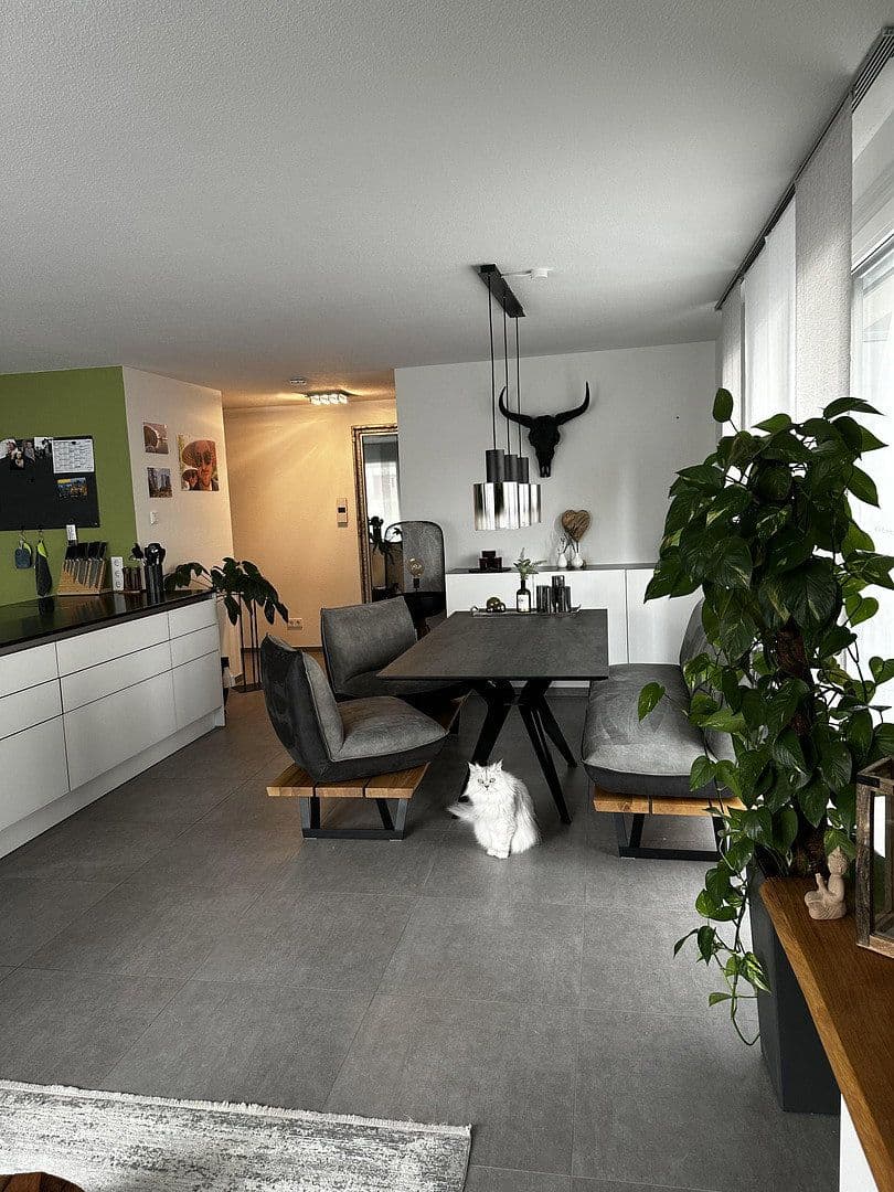 Pronájem bytu 4+1 101 m², Winnenden, Bádensko-Württembersko Pronájem bytu 4+1 101 m², Winnenden, Bádensko-Württembersko