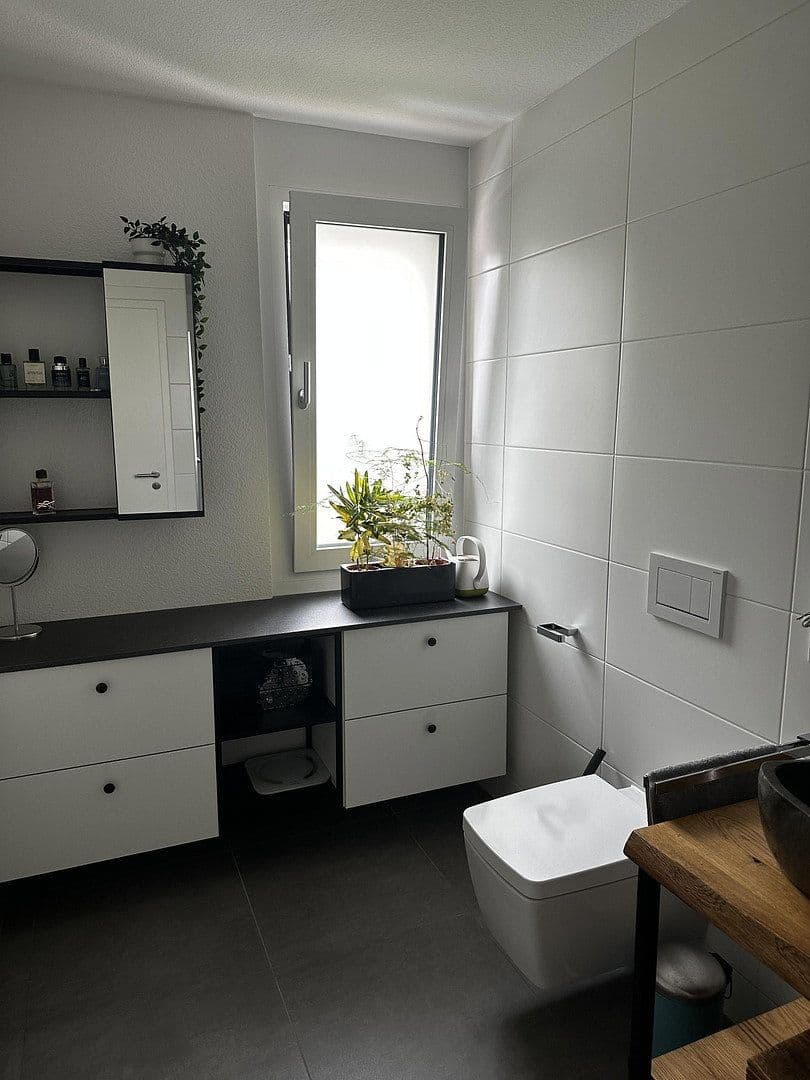 Pronájem bytu 4+1 101 m², Winnenden, Bádensko-Württembersko Pronájem bytu 4+1 101 m², Winnenden, Bádensko-Württembersko