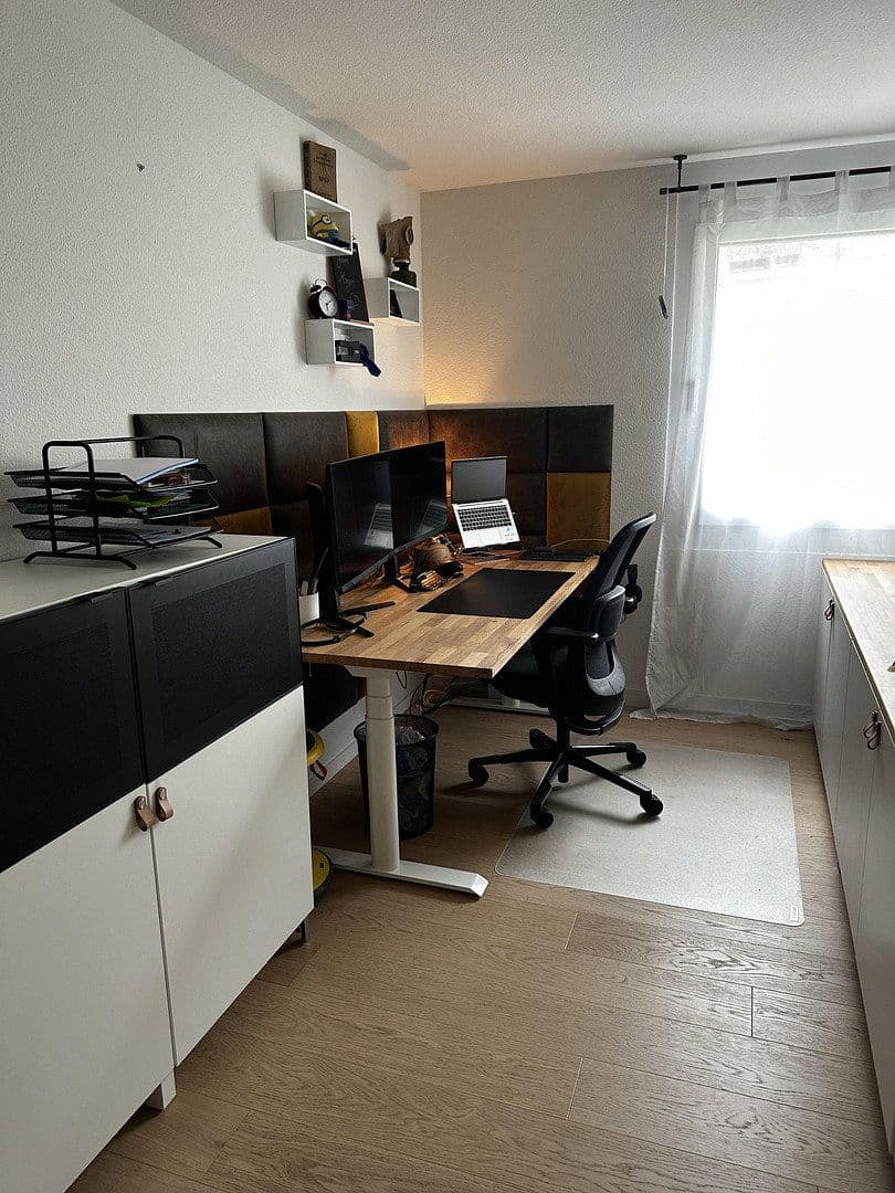 Pronájem bytu 4+1 101 m², Winnenden, Bádensko-Württembersko Pronájem bytu 4+1 101 m², Winnenden, Bádensko-Württembersko