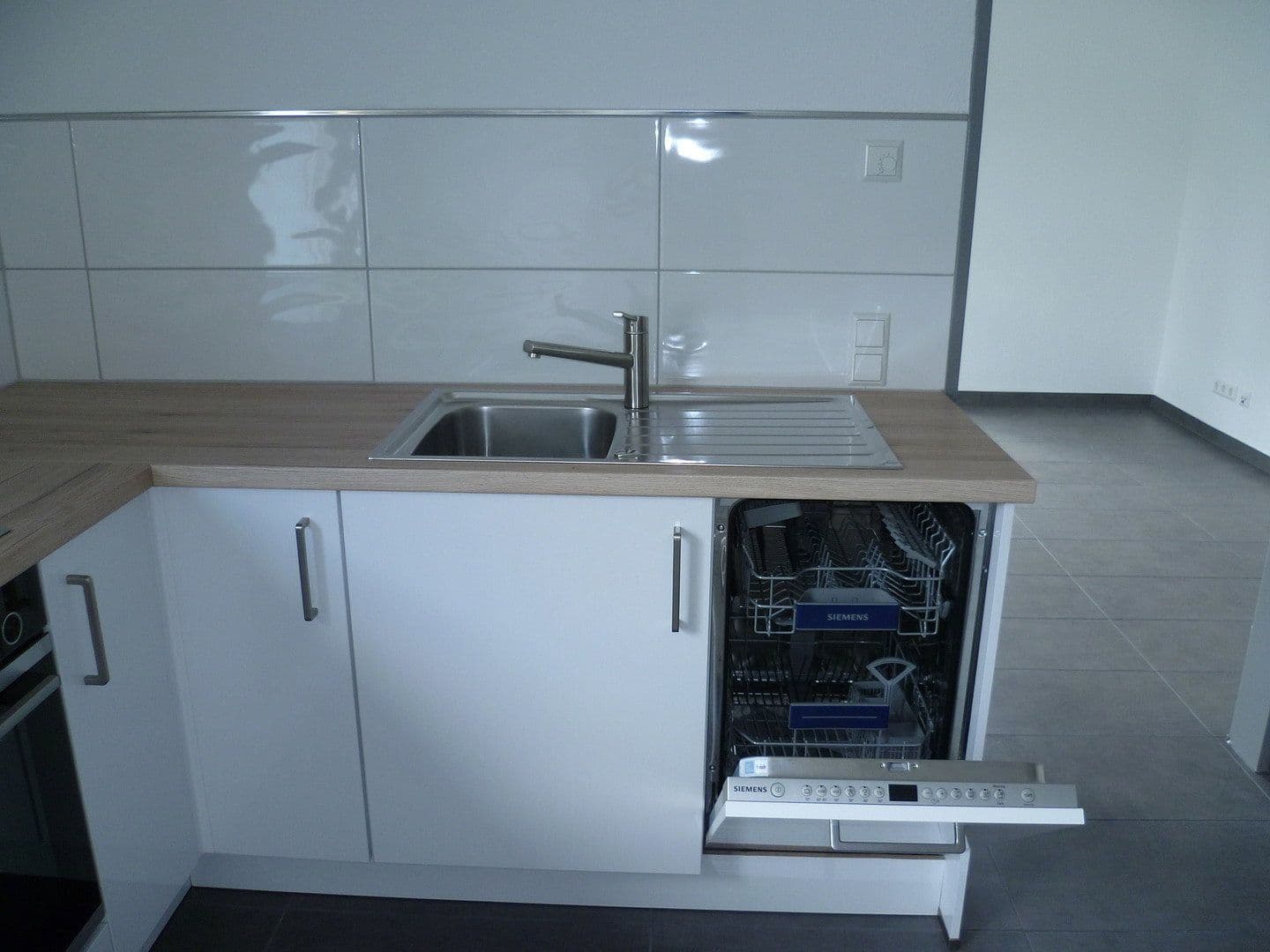 Pronájem bytu 2+kk 55 m², Königsbach-Stein, Bádensko-Württembersko Pronájem bytu 2+kk 55 m², Königsbach-Stein, Bádensko-Württembersko