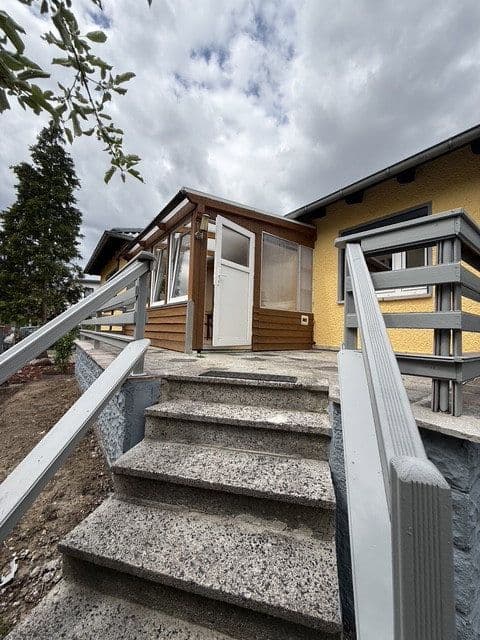 Pronájem domu 115 m², pozemek 450 m², Berlin, Berlín Pronájem domu 115 m², pozemek 450 m², Berlin, Berlín
