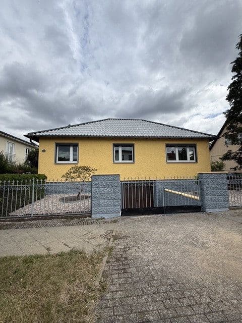 Pronájem domu 115 m², pozemek 450 m², Berlin, Berlín Pronájem domu 115 m², pozemek 450 m², Berlin, Berlín