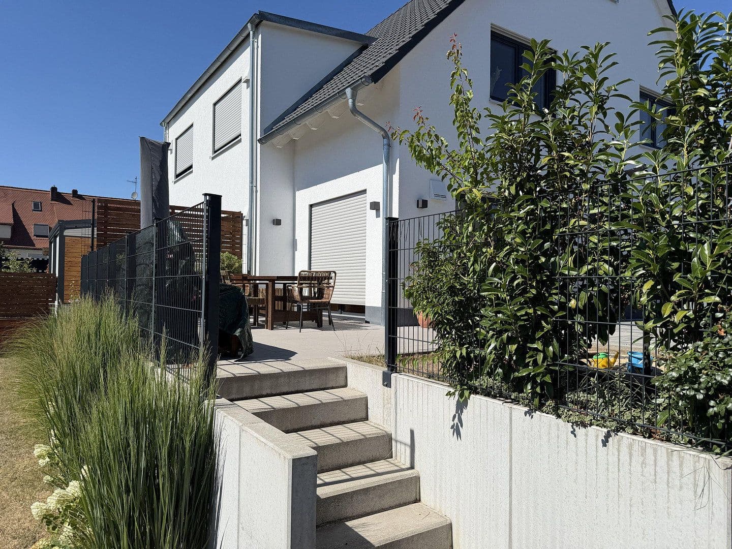 Pronájem domu 134 m², pozemek 361 m², Langfeldstraße 11a, Neunkirchen am Brand, Bavorsko Pronájem domu 134 m², pozemek 361 m², Langfeldstraße 11a, Neunkirchen am Brand, Bavorsko