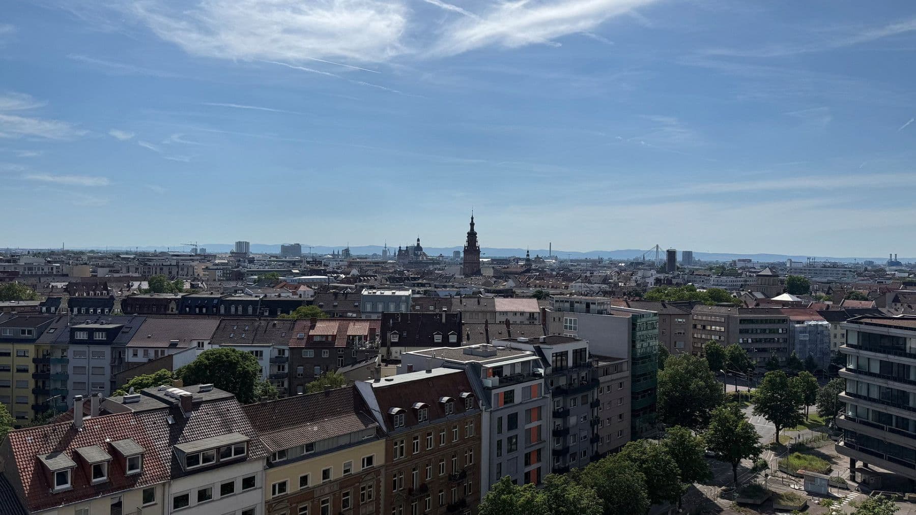 Pronájem bytu 1+1 32 m², Collinistraße 5, Mannheim, Bádensko-Württembersko Pronájem bytu 1+1 32 m², Collinistraße 5, Mannheim, Bádensko-Württembersko