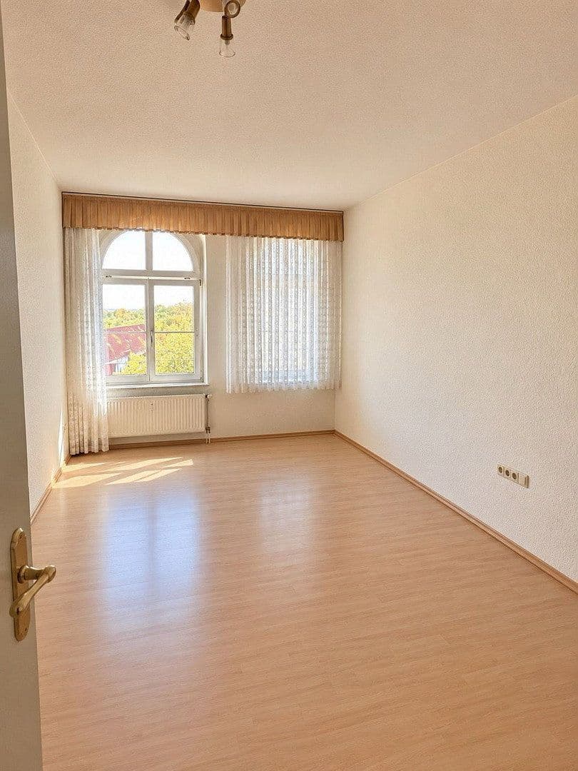 Pronájem bytu 3+1 79 m², Hoffmannstraße 30, Chemnitz, Sasko Pronájem bytu 3+1 79 m², Hoffmannstraße 30, Chemnitz, Sasko