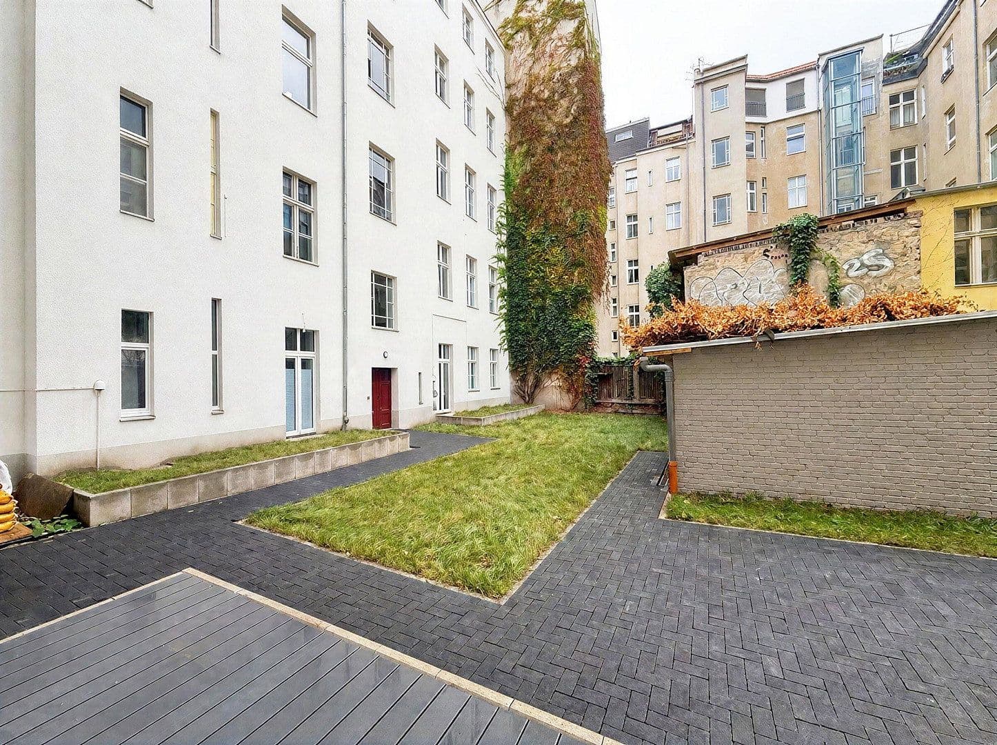 Prodej bytu 4+1 138 m², Rönnestraße 4, Berlin, Berlín Prodej bytu 4+1 138 m², Rönnestraße 4, Berlin, Berlín