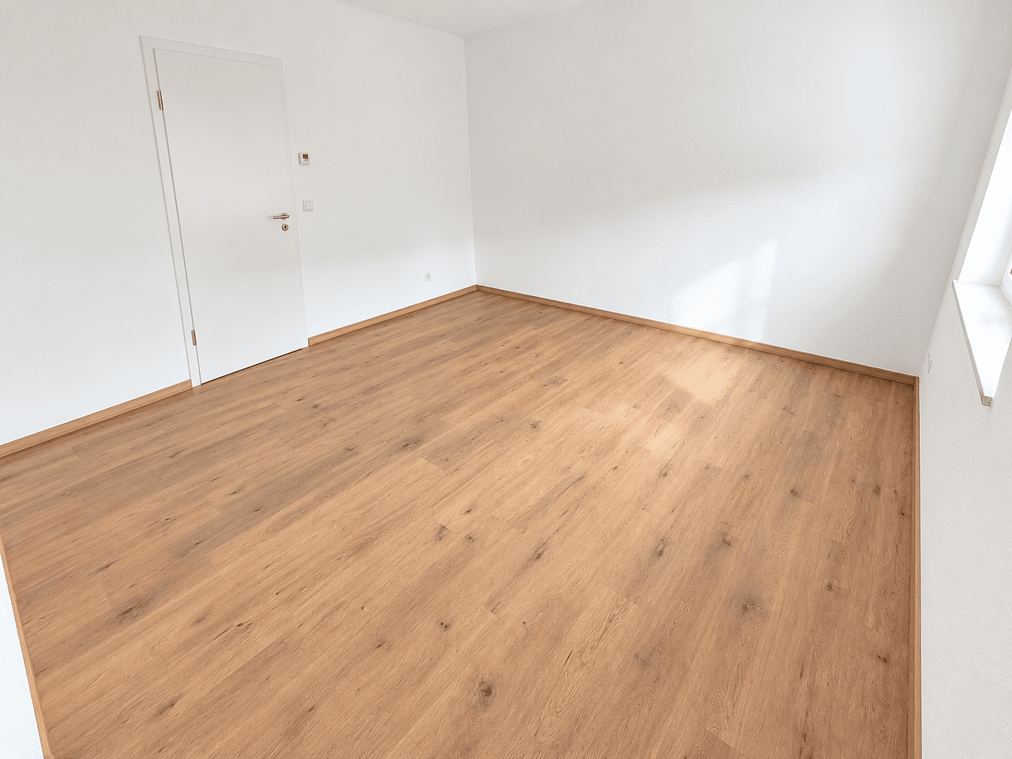 Pronájem domu 128 m², pozemek 180 m², Isernhagen, Dolní Sasko Pronájem domu 128 m², pozemek 180 m², Isernhagen, Dolní Sasko