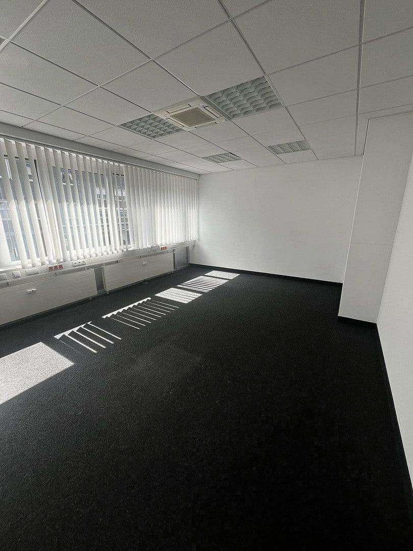 Pronájem kanceláře 105 m², Hauptstr. 15-21, Frechen, Severní Porýní-Vestfálsko Pronájem kanceláře 105 m², Hauptstr. 15-21, Frechen, Severní Porýní-Vestfálsko