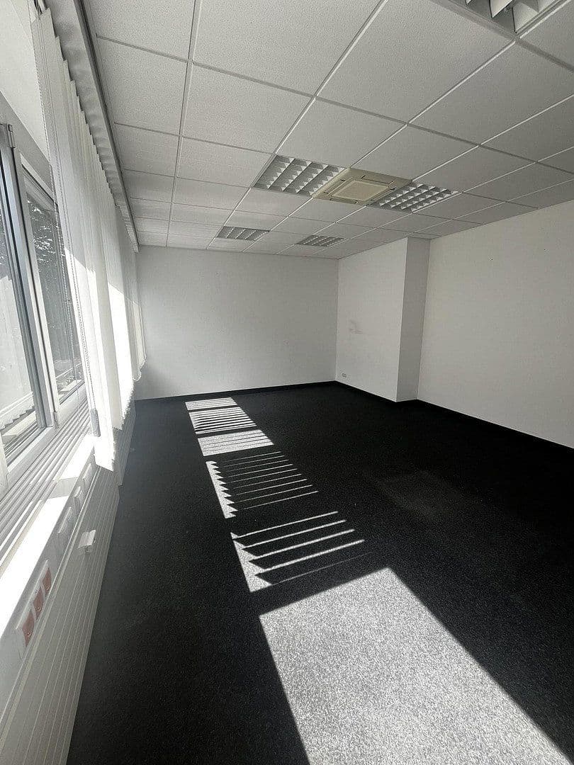Pronájem kanceláře 105 m², Hauptstr. 15-21, Frechen, Severní Porýní-Vestfálsko Pronájem kanceláře 105 m², Hauptstr. 15-21, Frechen, Severní Porýní-Vestfálsko