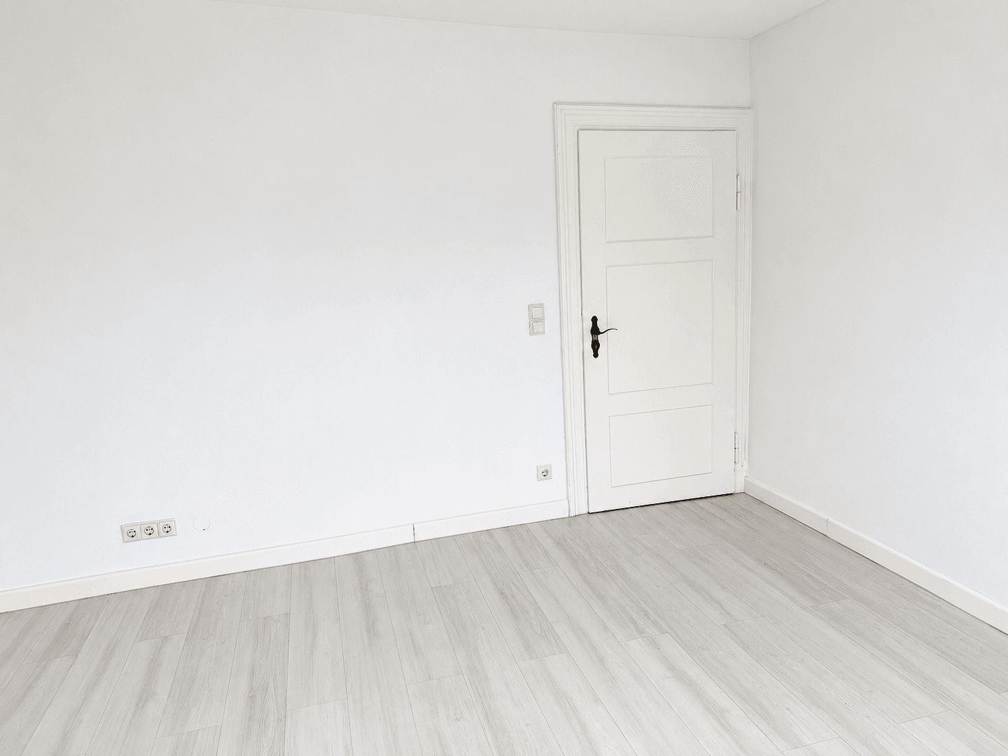 Pronájem bytu 1+1 50 m², Marktstraße 17, Wolfsburg, Dolní Sasko Pronájem bytu 1+1 50 m², Marktstraße 17, Wolfsburg, Dolní Sasko