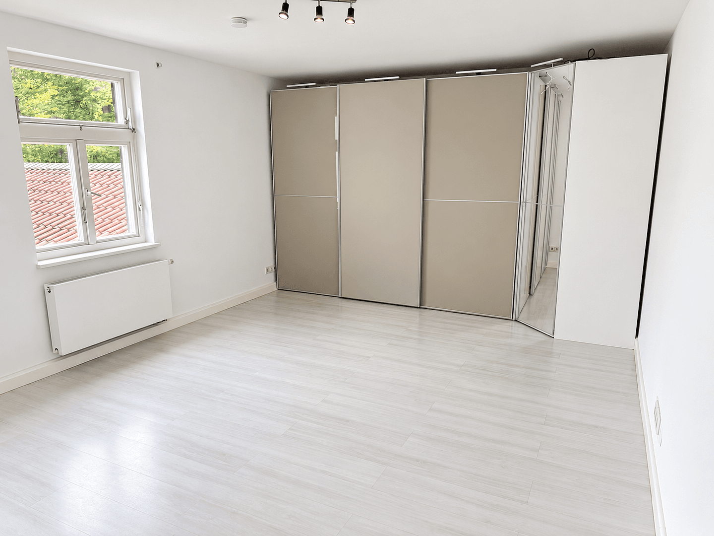 Pronájem bytu 1+1 50 m², Marktstraße 17, Wolfsburg, Dolní Sasko Pronájem bytu 1+1 50 m², Marktstraße 17, Wolfsburg, Dolní Sasko