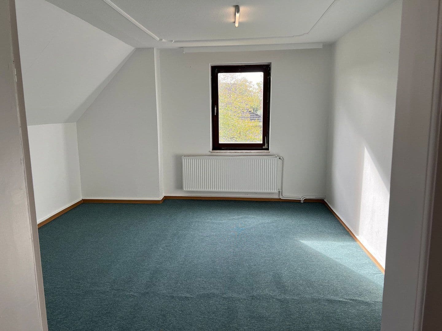Prodej domu 209 m², pozemek 695 m², Hinter den Höfen 1, Wunstorf, Dolní Sasko Prodej domu 209 m², pozemek 695 m², Hinter den Höfen 1, Wunstorf, Dolní Sasko