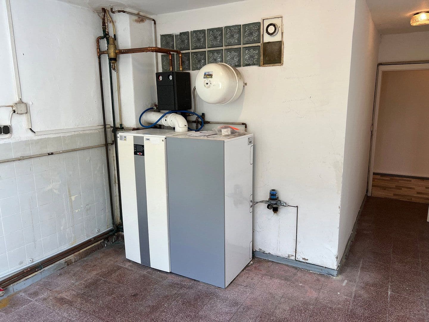 Prodej domu 209 m², pozemek 695 m², Hinter den Höfen 1, Wunstorf, Dolní Sasko Prodej domu 209 m², pozemek 695 m², Hinter den Höfen 1, Wunstorf, Dolní Sasko