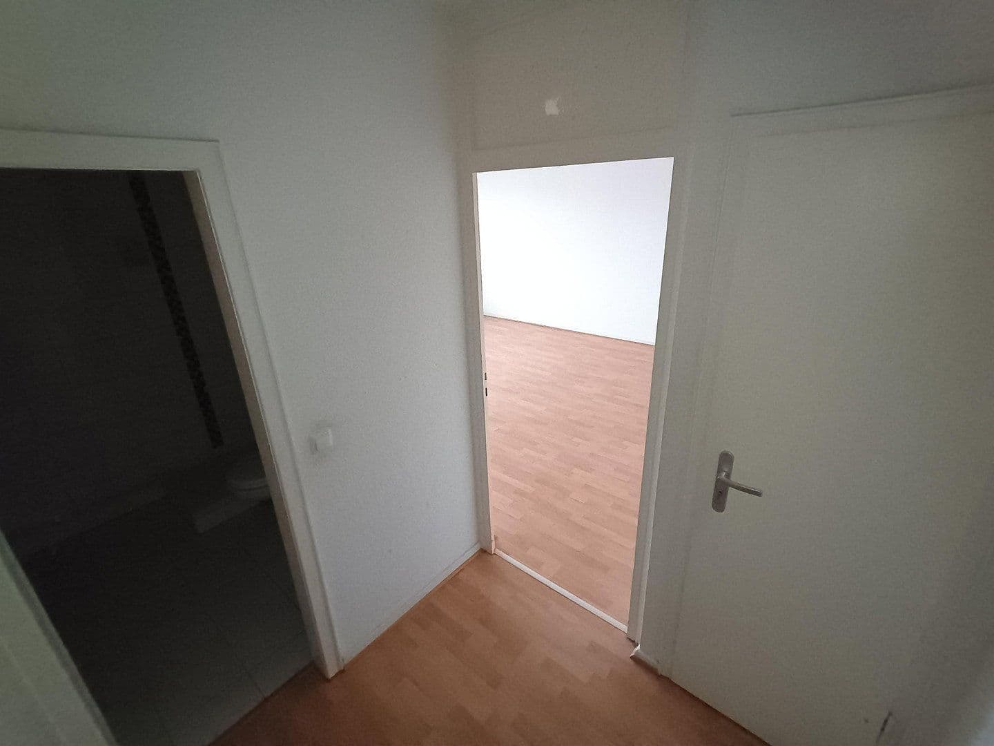 Pronájem bytu 1+1 36 m², Bahnhofstr. 19-21, Castrop-Rauxel, Severní Porýní-Vestfálsko Pronájem bytu 1+1 36 m², Bahnhofstr. 19-21, Castrop-Rauxel, Severní Porýní-Vestfálsko