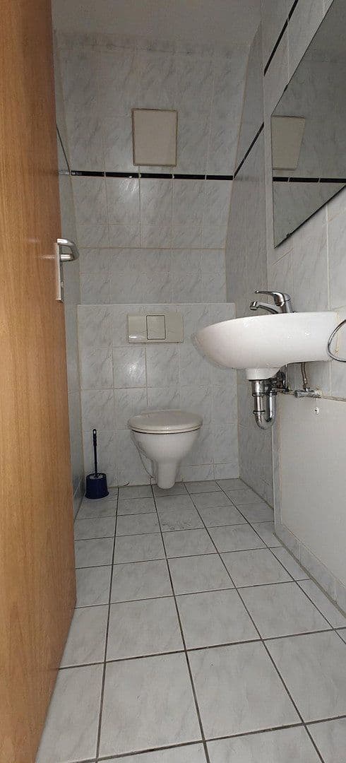 Pronájem bytu 2+1 69 m², Bischofstraße 29, Leipzig, Sasko Pronájem bytu 2+1 69 m², Bischofstraße 29, Leipzig, Sasko