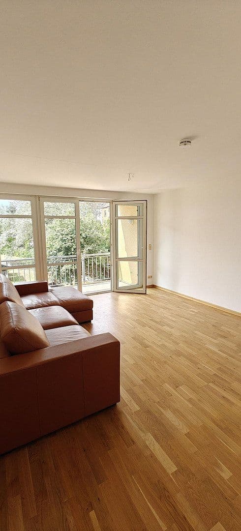 Pronájem bytu 2+1 69 m², Bischofstraße 29, Leipzig, Sasko Pronájem bytu 2+1 69 m², Bischofstraße 29, Leipzig, Sasko