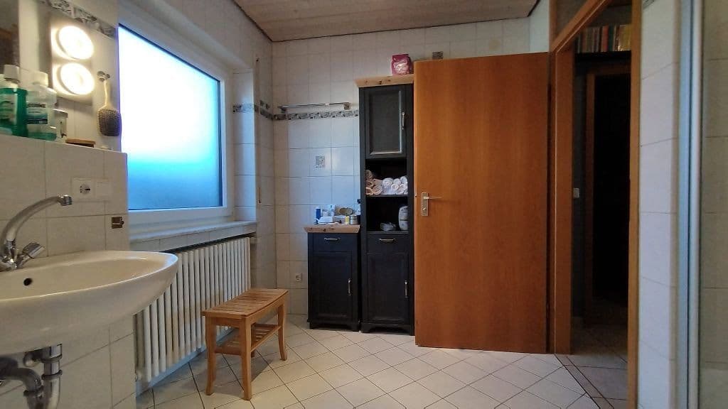 Pronájem bytu 3+kk 110 m², Ammerbuch, Bádensko-Württembersko Pronájem bytu 3+kk 110 m², Ammerbuch, Bádensko-Württembersko