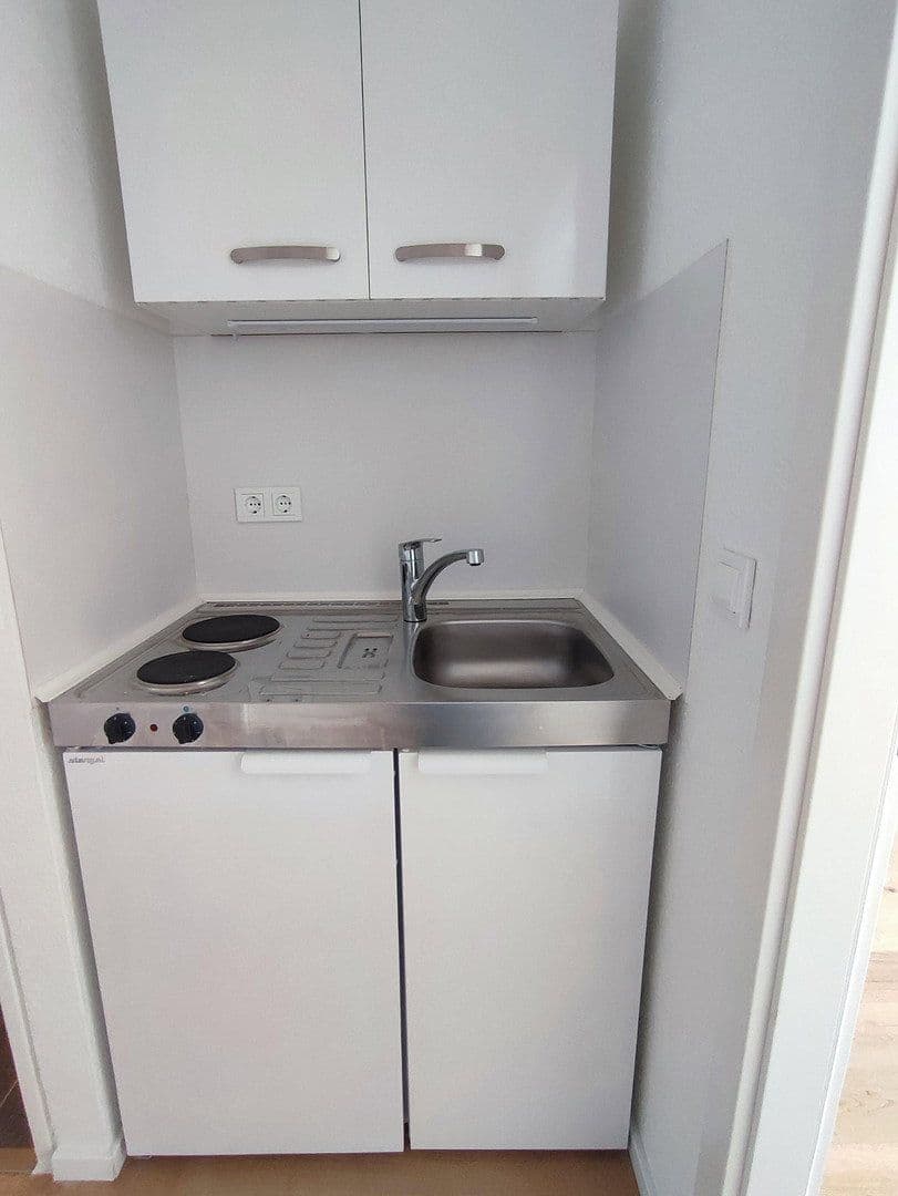 Pronájem bytu 1+1 24 m², Akademiestraße 6, Mannheim, Bádensko-Württembersko Pronájem bytu 1+1 24 m², Akademiestraße 6, Mannheim, Bádensko-Württembersko