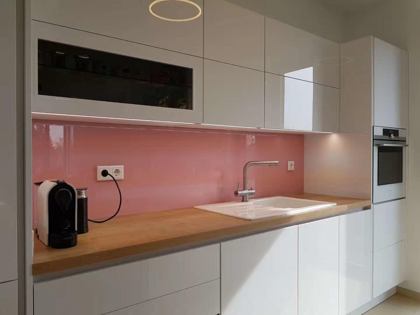 Pronájem bytu 2+1 75 m², Mörfelder Straße 22, Kelsterbach, Hessen Pronájem bytu 2+1 75 m², Mörfelder Straße 22, Kelsterbach, Hessen