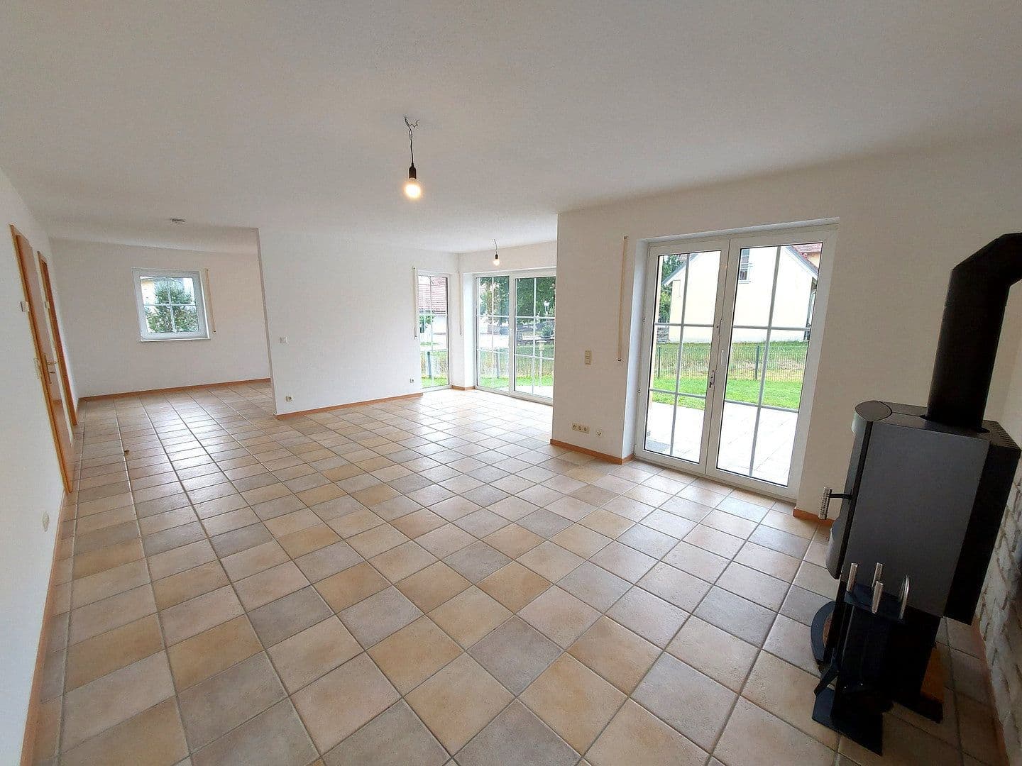 Prodej domu 155 m², pozemek 670 m², Regenstauf, Bavorsko Prodej domu 155 m², pozemek 670 m², Regenstauf, Bavorsko