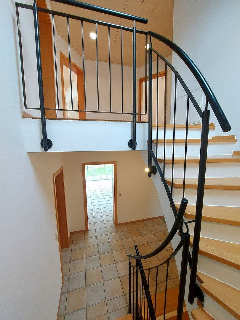 Prodej domu 155 m², pozemek 670 m², Regenstauf, Bavorsko Prodej domu 155 m², pozemek 670 m², Regenstauf, Bavorsko