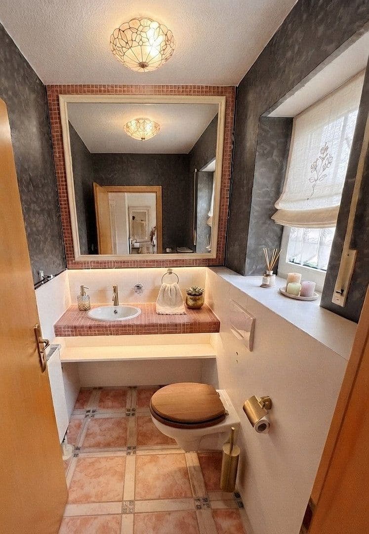 Prodej domu 155 m², pozemek 670 m², Regenstauf, Bavorsko Prodej domu 155 m², pozemek 670 m², Regenstauf, Bavorsko