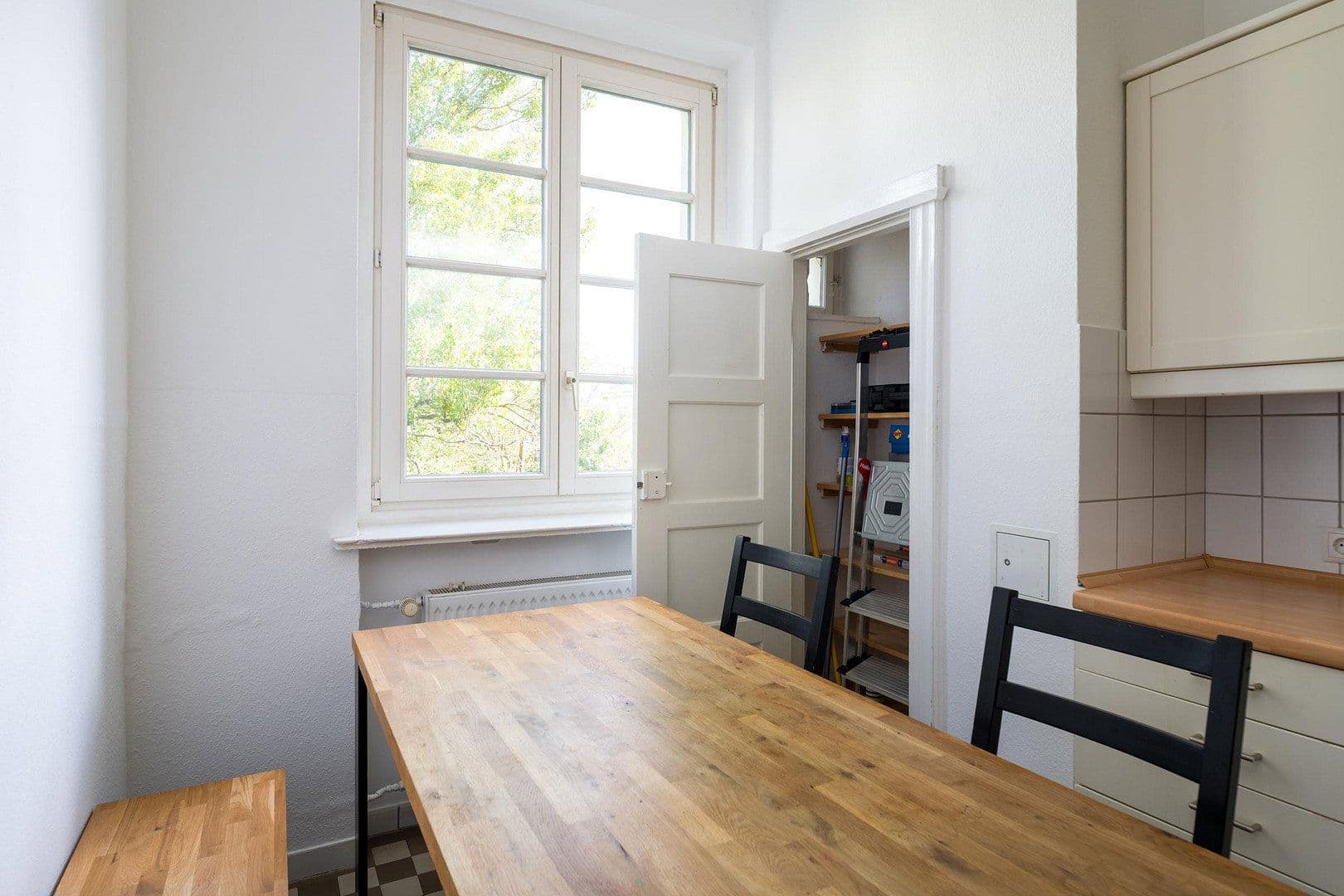 Prodej bytu 3+1 89 m², Paulsborner Str. 12, Berlin, Berlín Prodej bytu 3+1 89 m², Paulsborner Str. 12, Berlin, Berlín