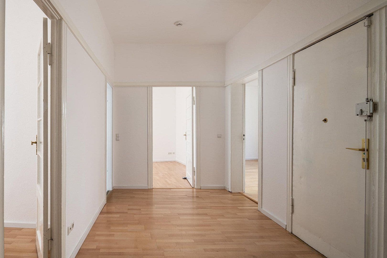 Prodej bytu 3+1 89 m², Paulsborner Str. 12, Berlin, Berlín Prodej bytu 3+1 89 m², Paulsborner Str. 12, Berlin, Berlín
