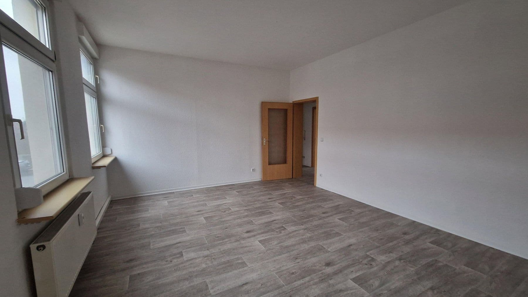 Pronájem bytu 2+1 62 m², Magdeburger Str. 14, Dessau-Roßlau, Sasko-Anhaltsko Pronájem bytu 2+1 62 m², Magdeburger Str. 14, Dessau-Roßlau, Sasko-Anhaltsko