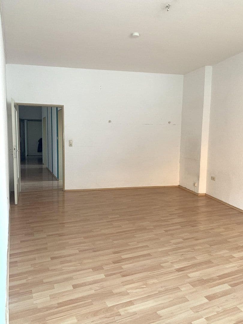 Pronájem bytu 3+1 85 m², Nürnberger Straße 13, Schnaittach, Bavorsko Pronájem bytu 3+1 85 m², Nürnberger Straße 13, Schnaittach, Bavorsko